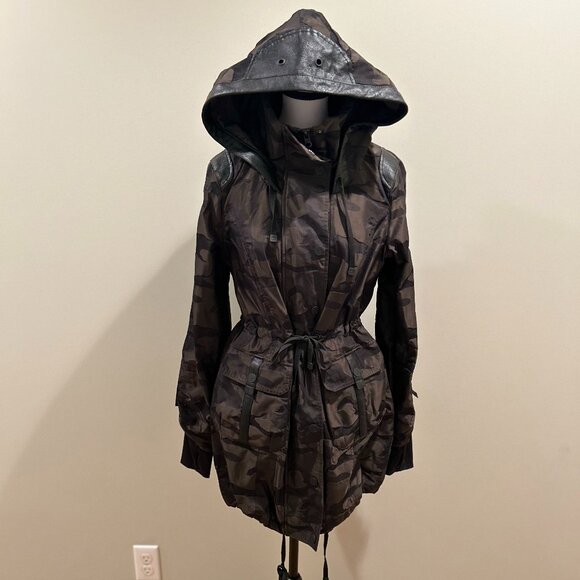 Blanc Noir Camo Anorak Jacket with Leather Details - Size Medium - Picture 1 of 10